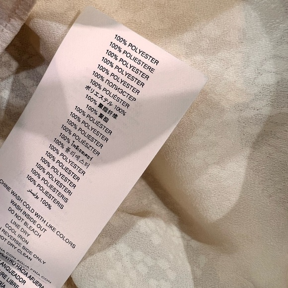 Michael Michael Kors Snakeskin Tie Cuff V-Neck Elegant Top Blouse Sz Medium - Picture 2 of 8